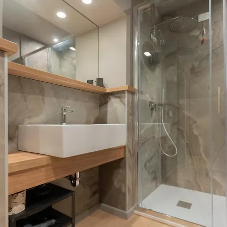 La Residenza Del Maestro - Centro Storico Bed and Breakfast 4*